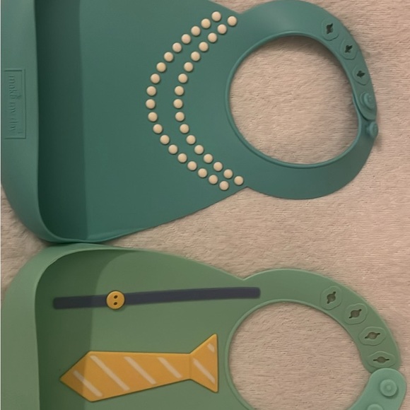 Baby Bibs - Picture 2 of 4